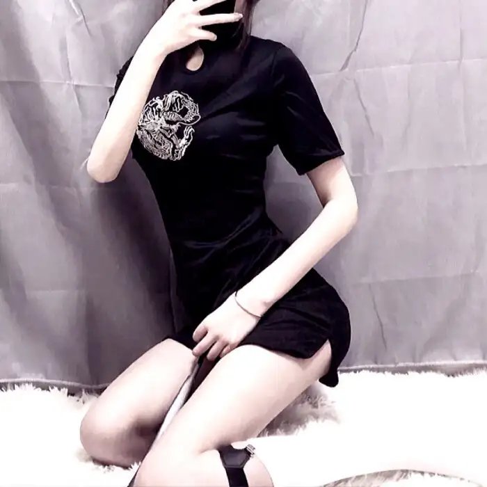 与谁共眠